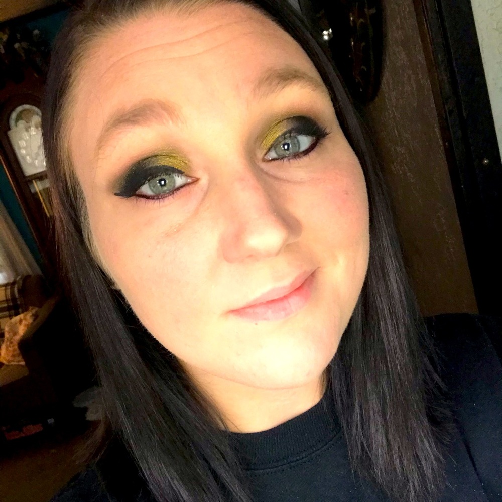 Meet your Posher, Kortney